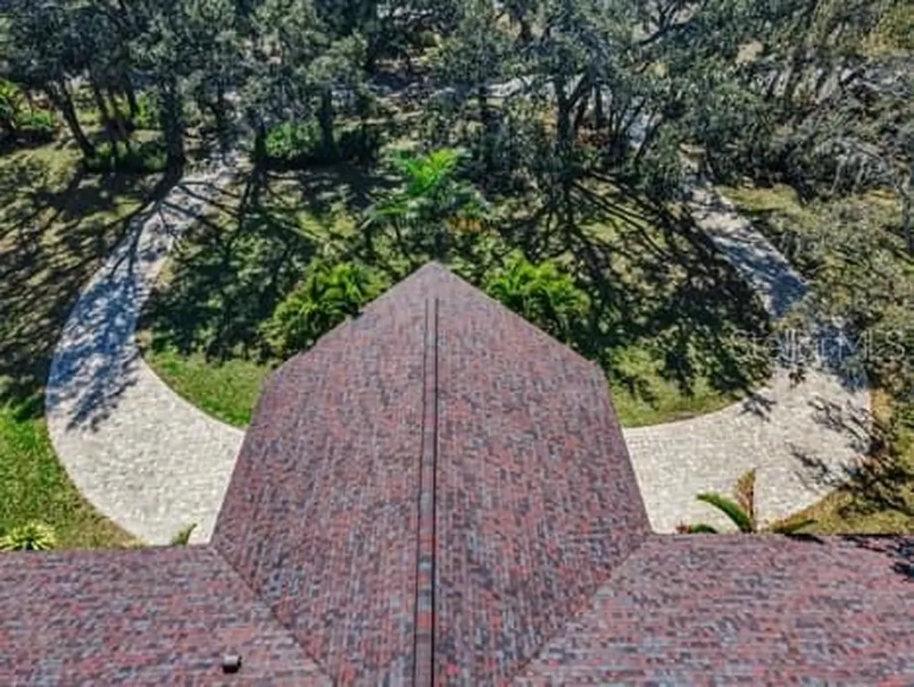 2390 Kent Place Clearwater FL 33764