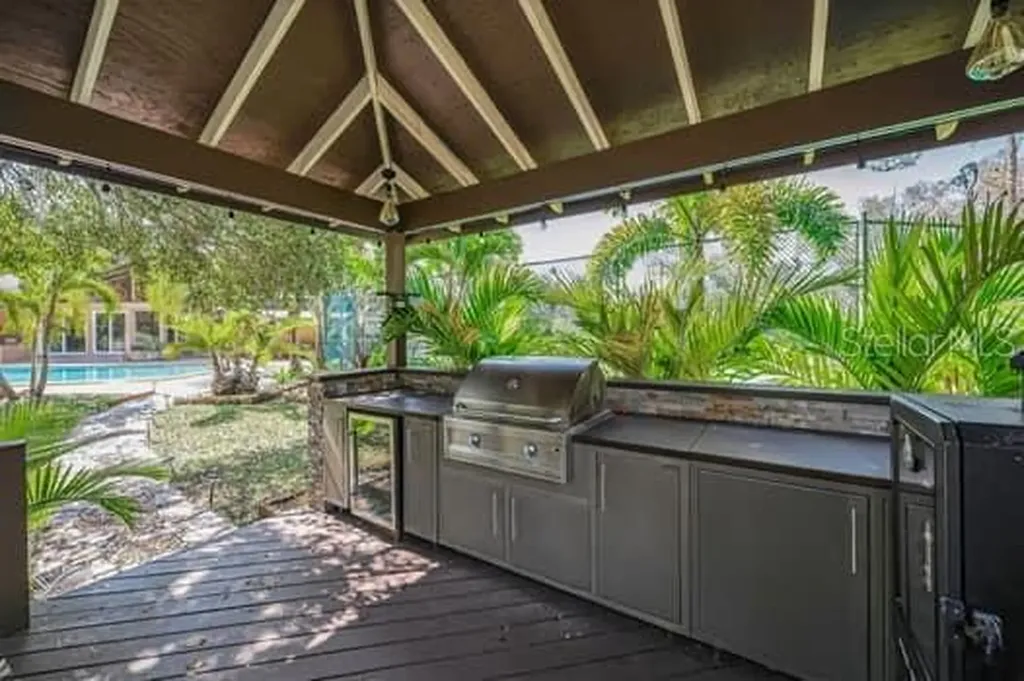 2390 Kent Place Clearwater FL 33764
