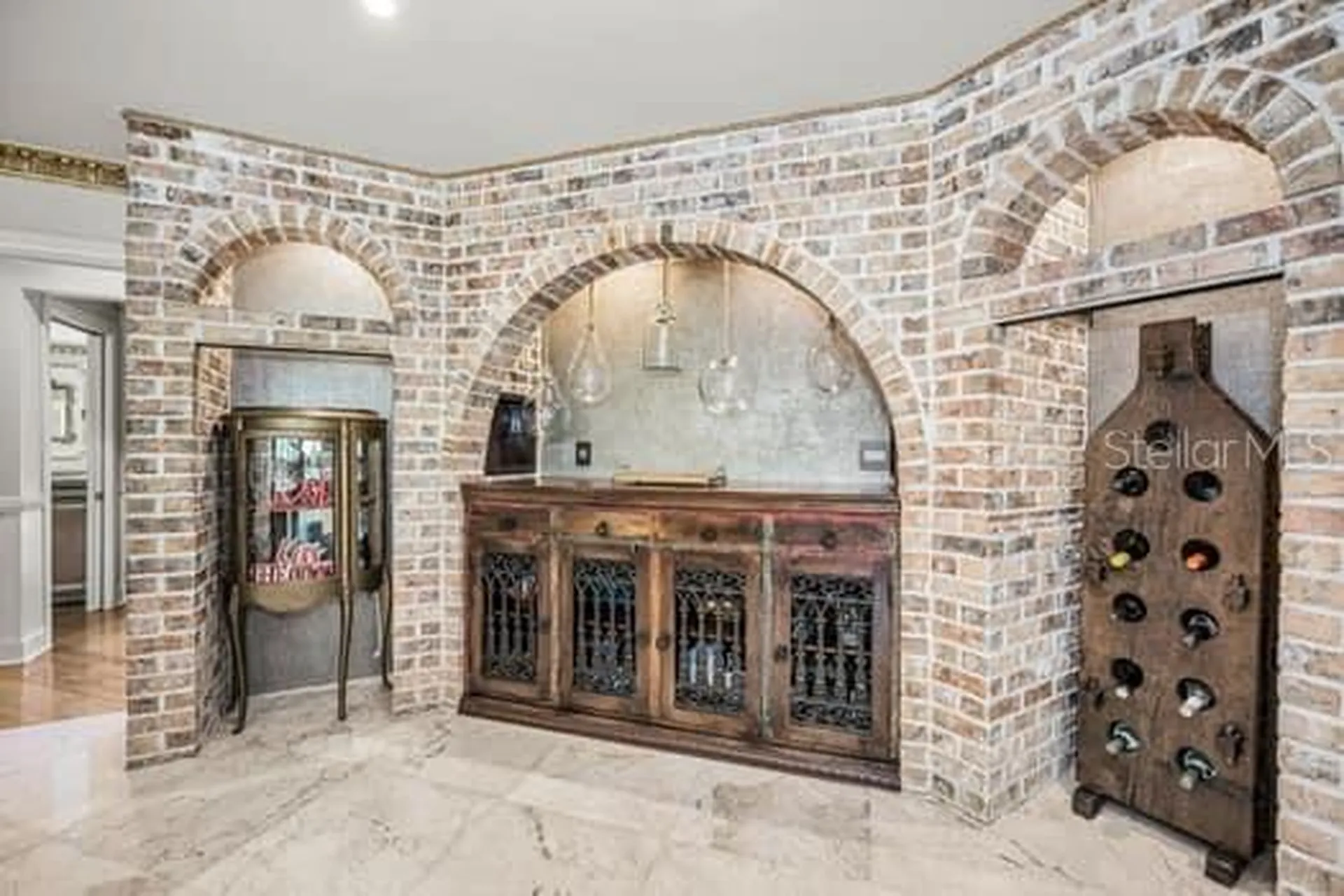 2390 Kent Place Clearwater FL 33764