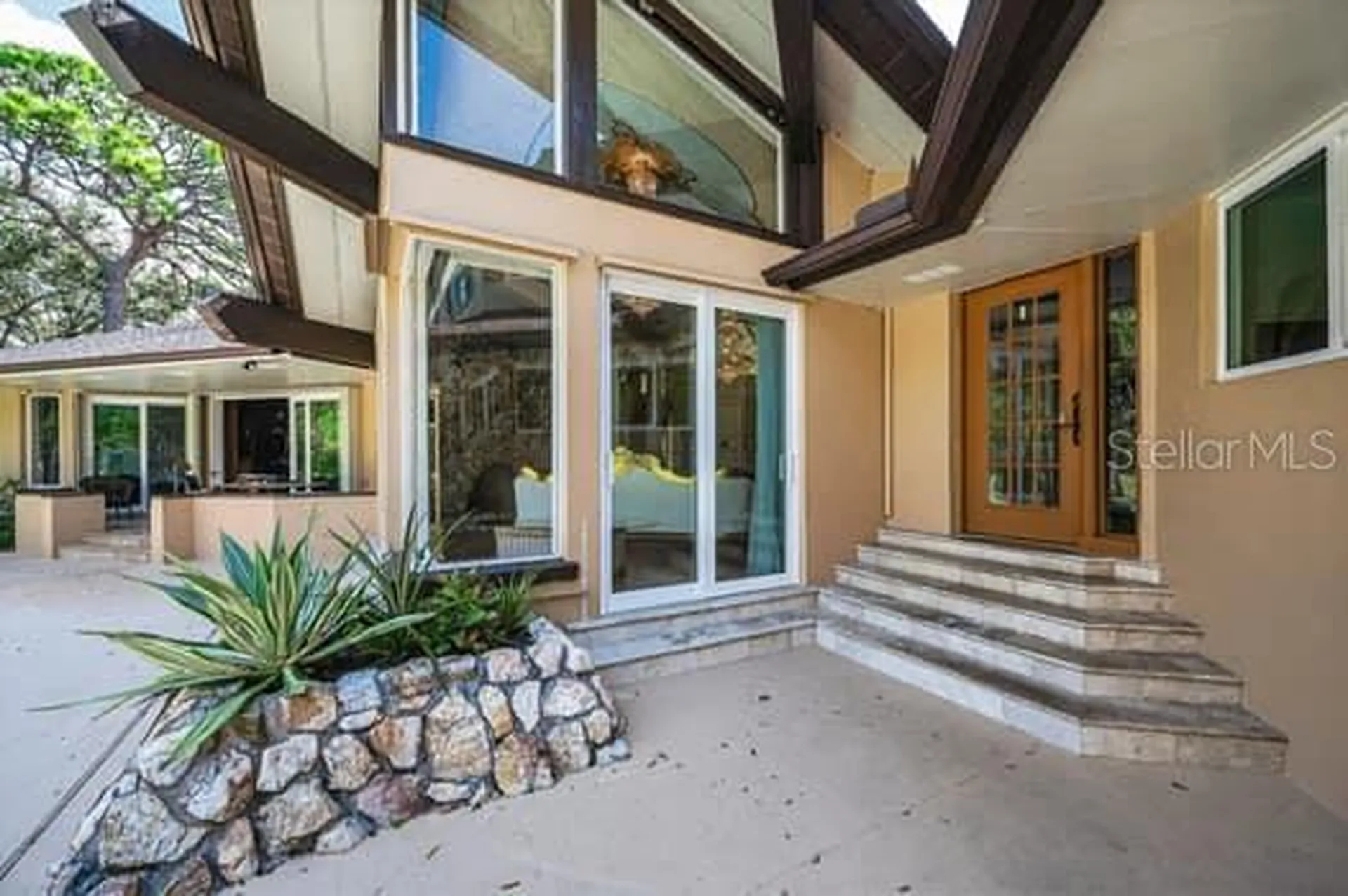 2390 Kent Place Clearwater FL 33764