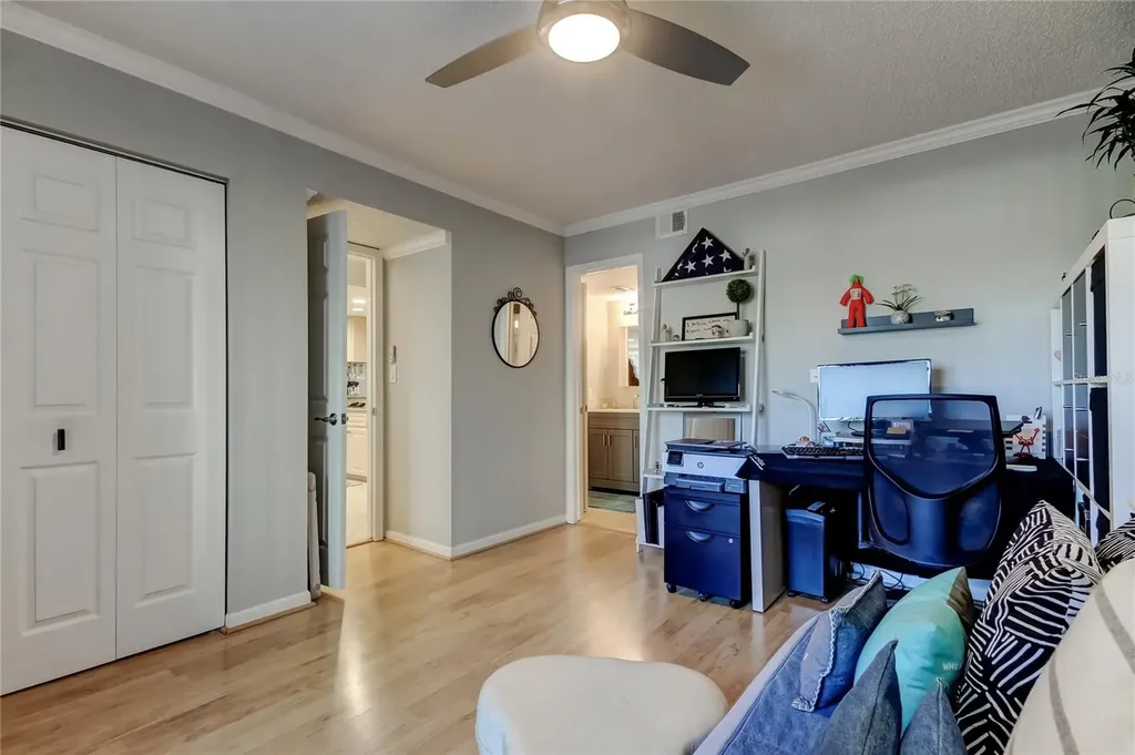650 Island Way Clearwater Beach FL 33767