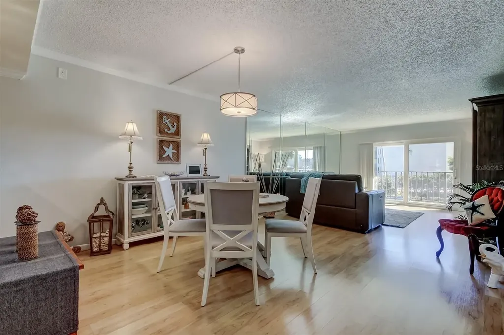 650 Island Way Clearwater Beach FL 33767