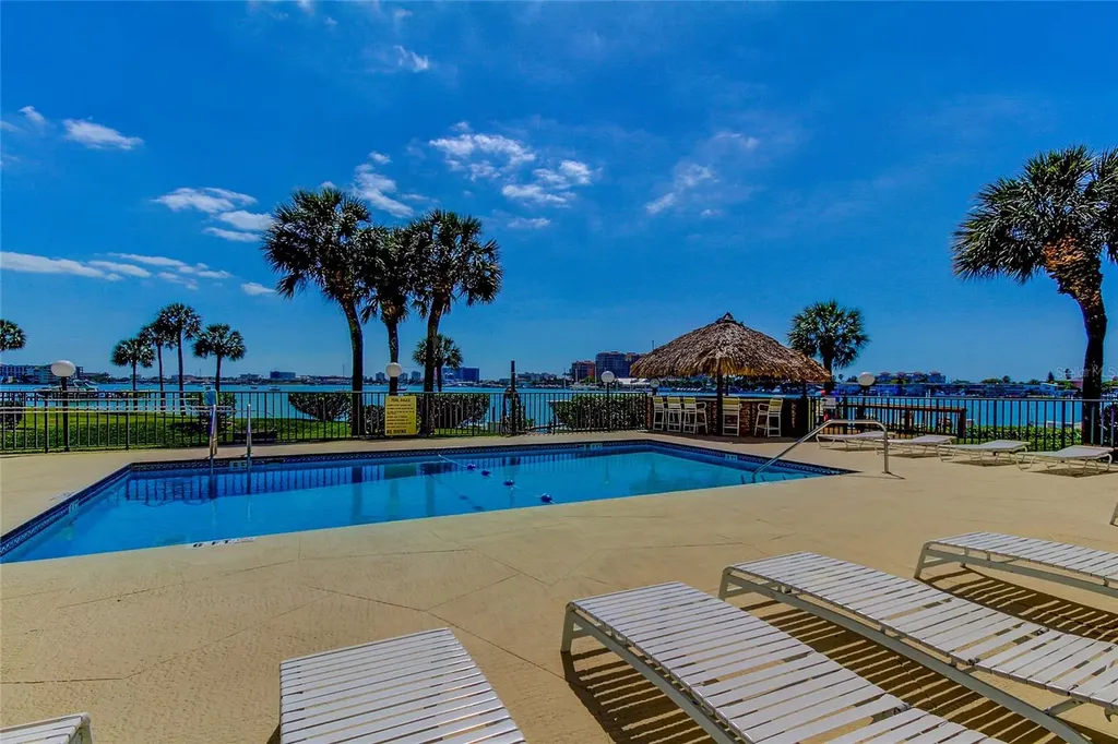 650 Island Way Clearwater Beach FL 33767