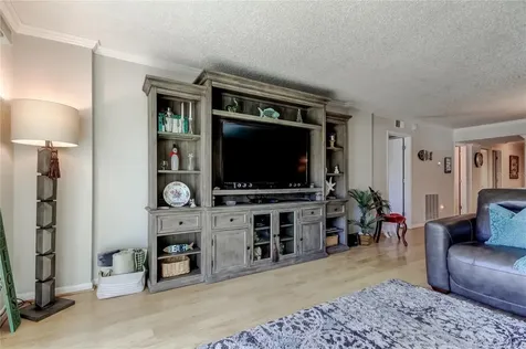 650 Island Way Clearwater Beach FL 33767