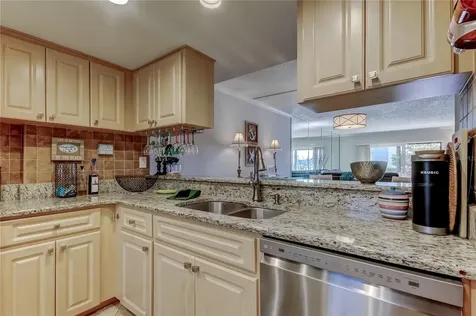 650 Island Way Clearwater Beach FL 33767