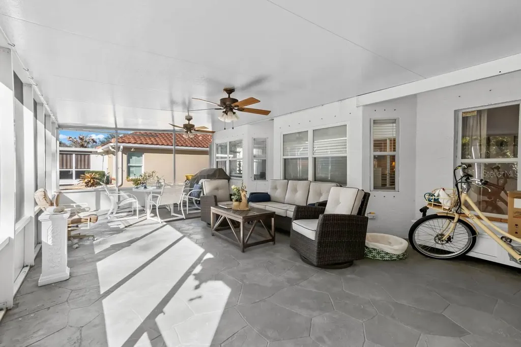 2021 Berry Roberts Drive Sun City Center FL 33573
