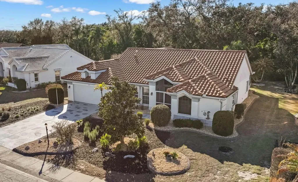 2021 Berry Roberts Drive Sun City Center FL 33573