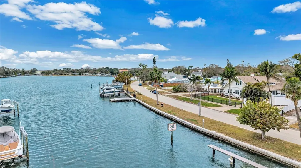 3925 Sunrise Drive S St Petersburg FL 33705