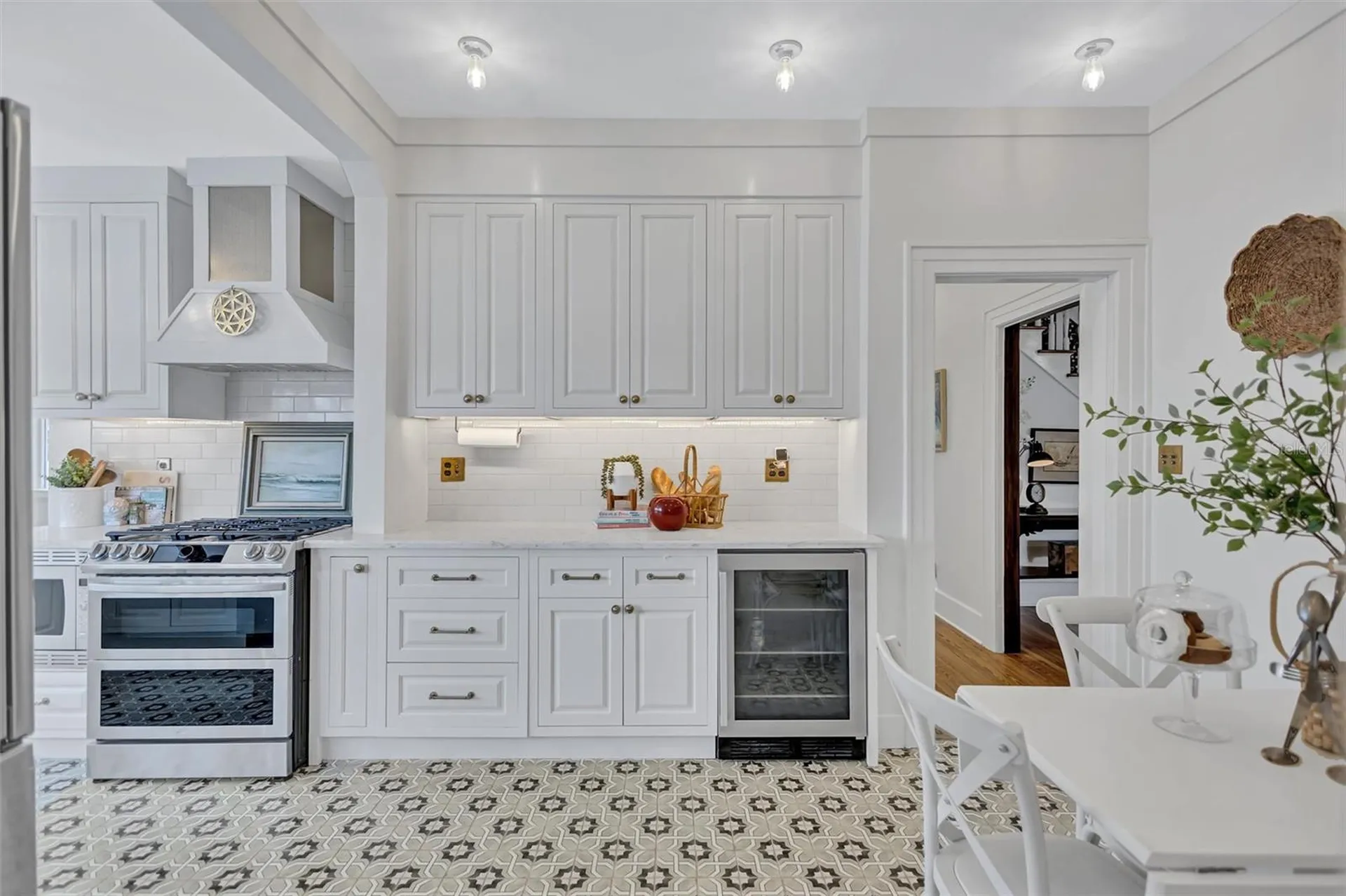 3925 Sunrise Drive S St Petersburg FL 33705