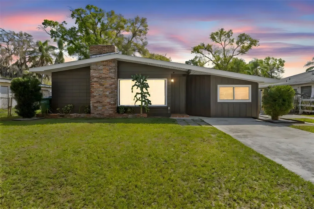 6307 Julie Street Tampa FL 33610