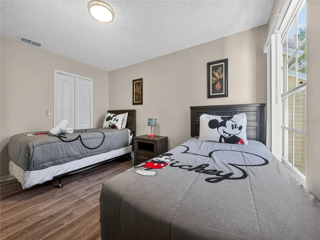 5005 Laguna Bay Circle Kissimmee FL 34746