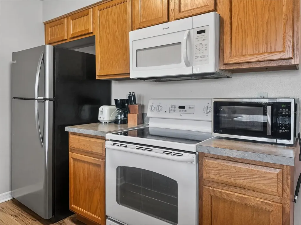5005 Laguna Bay Circle Kissimmee FL 34746