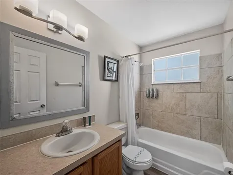 5005 Laguna Bay Circle Kissimmee FL 34746