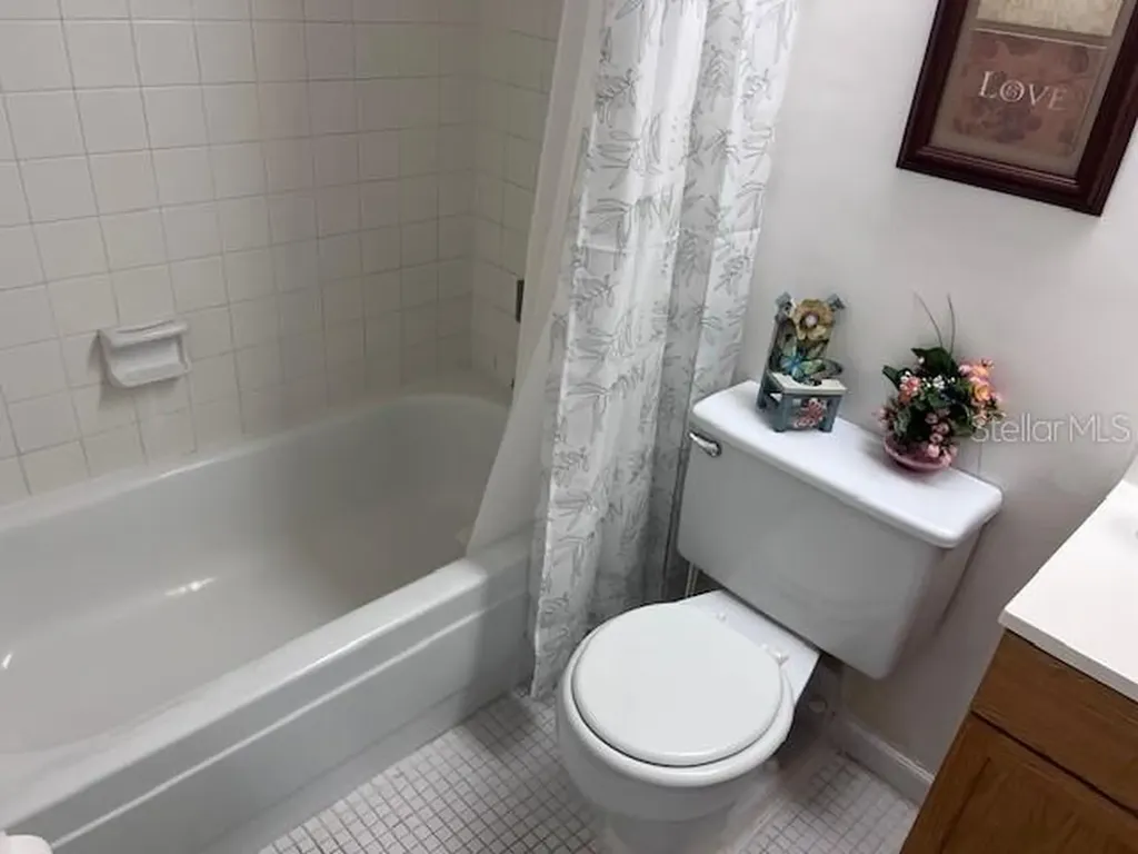 370 Windmeadows Street Altamonte Springs FL 32701