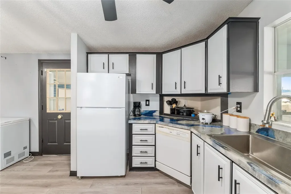 6832 NE 3rd Place Ocala FL 34470
