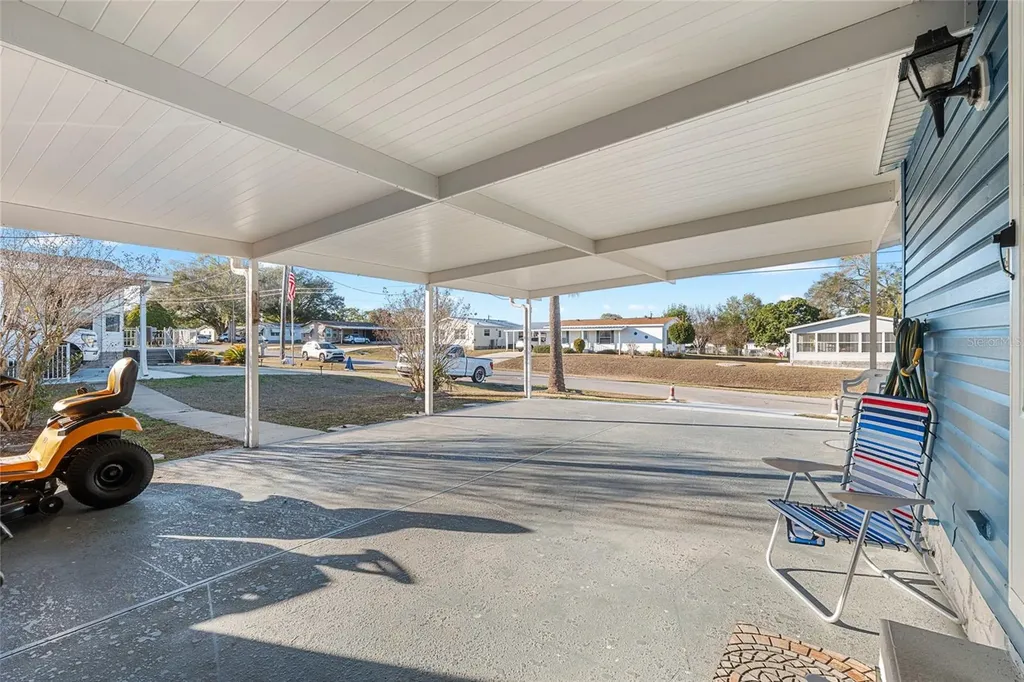 6832 NE 3rd Place Ocala FL 34470