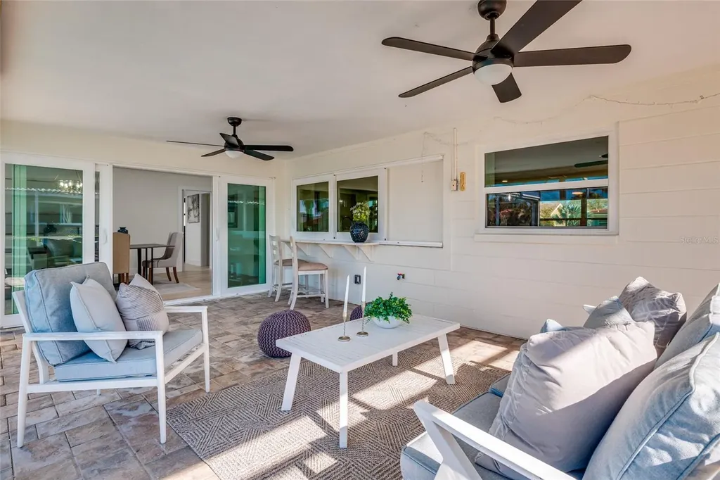 1985 Michigan Avenue NE St Petersburg FL 33703