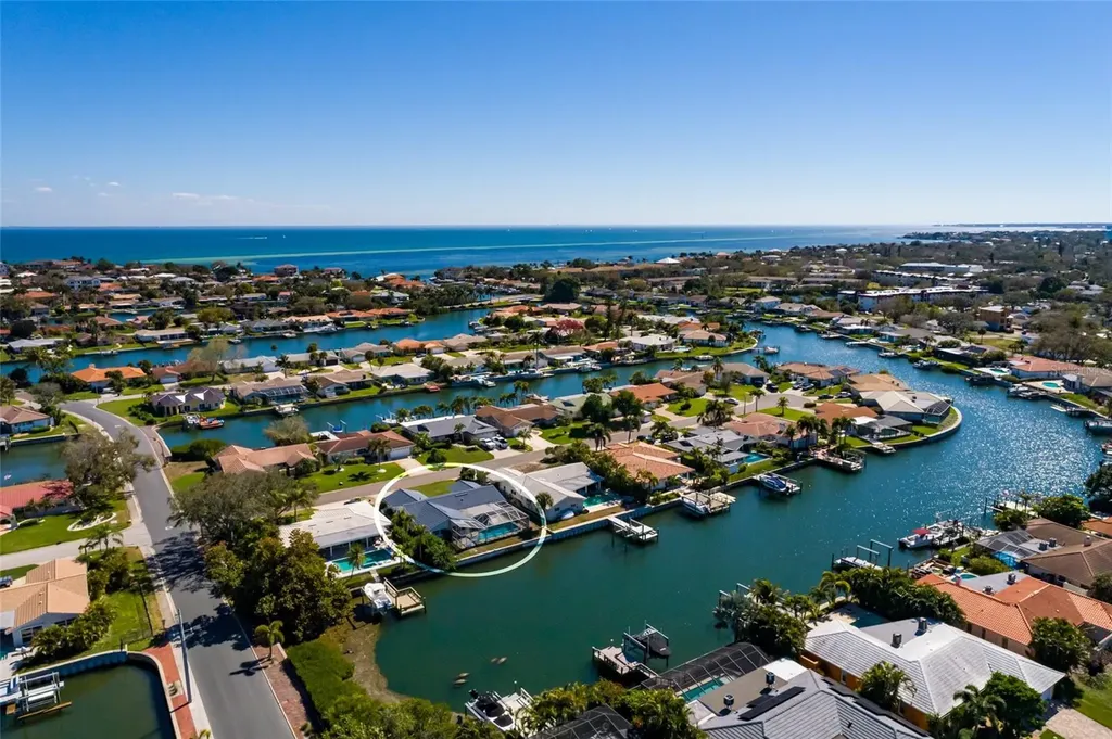 1985 Michigan Avenue NE St Petersburg FL 33703