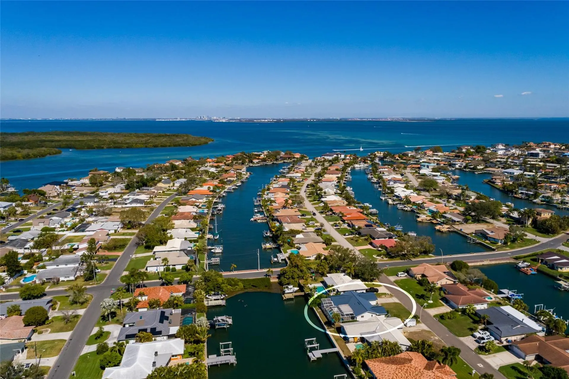 1985 Michigan Avenue NE St Petersburg FL 33703