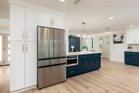 1985 Michigan Avenue NE St Petersburg FL 33703