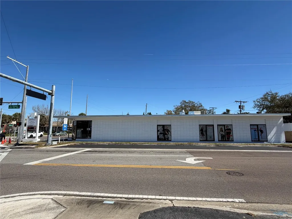 3418 W Swann Avenue Tampa FL 33609