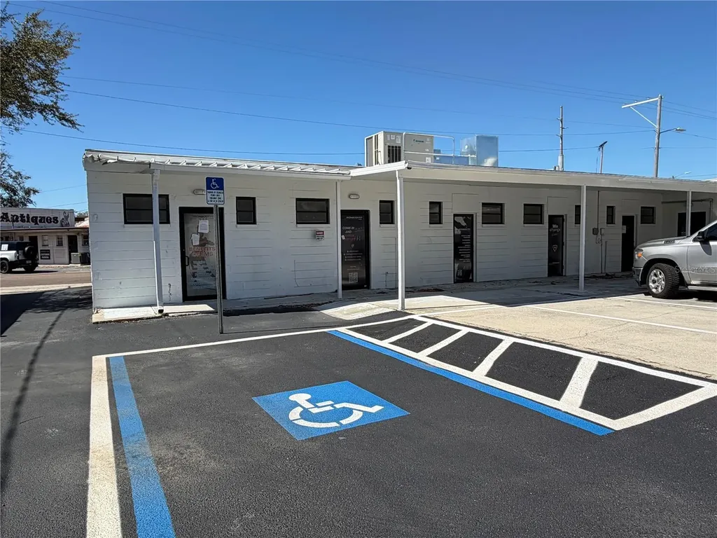 3418 W Swann Avenue Tampa FL 33609