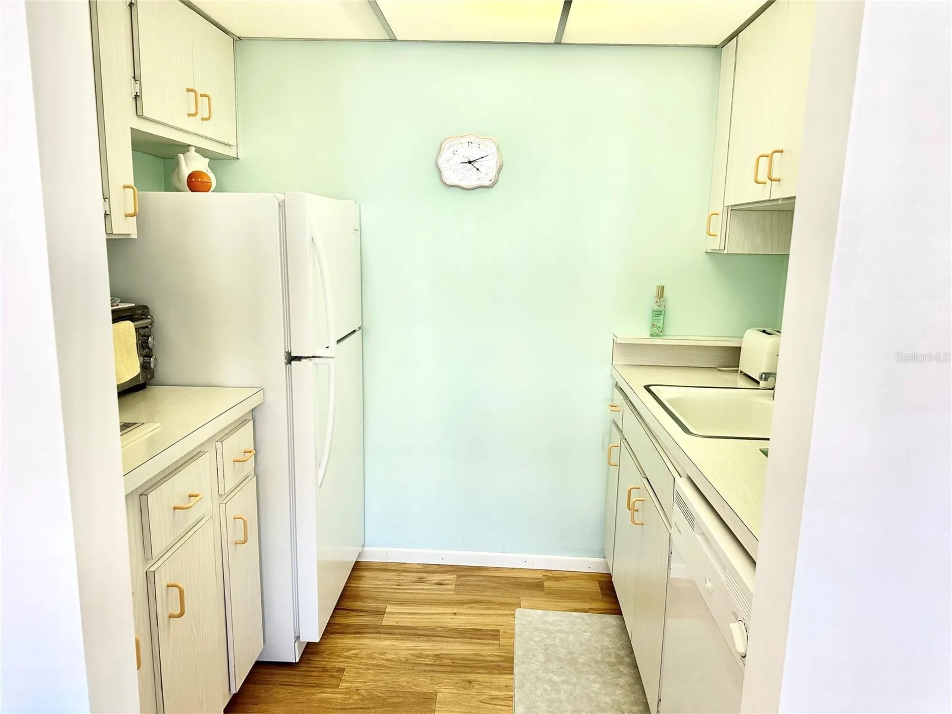 2476 Enterprise Road Clearwater FL 33763