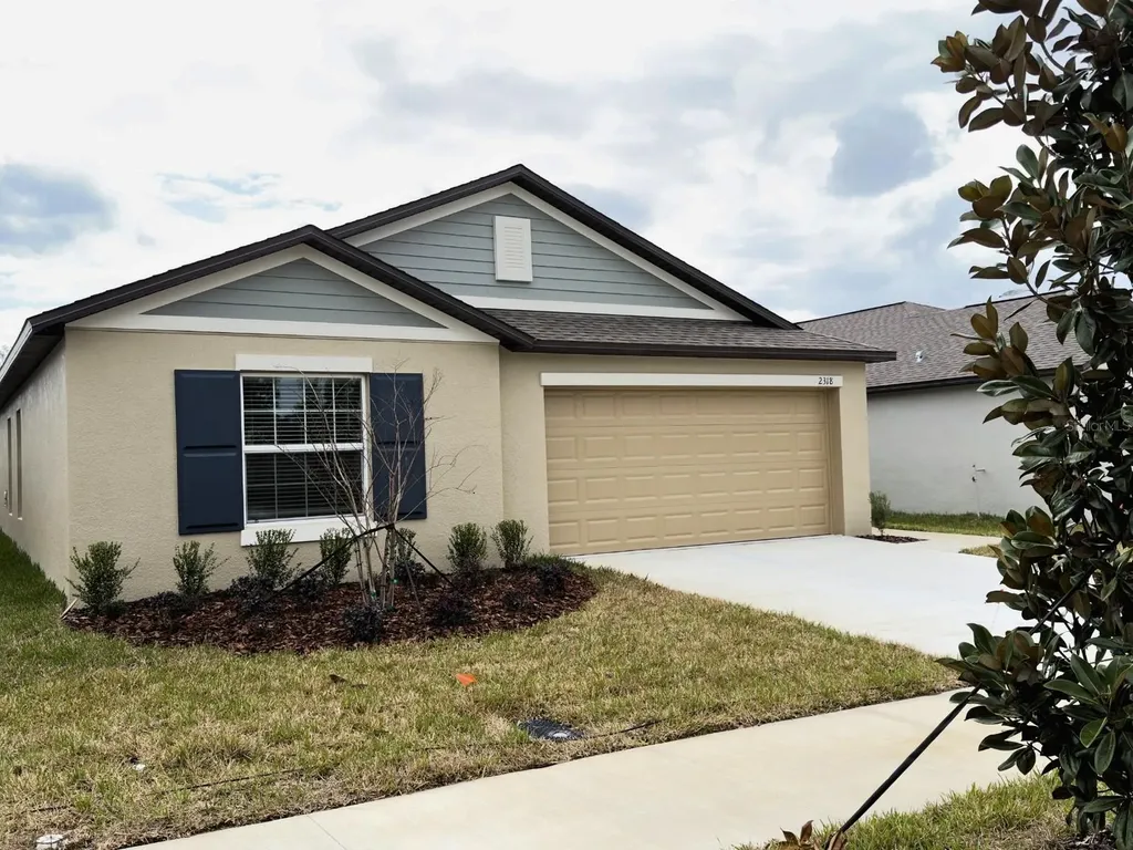 2318 Allium Roseum Lane Plant City FL 33565