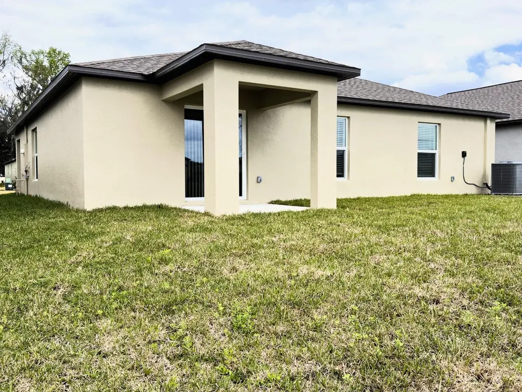 2318 Allium Roseum Lane Plant City FL 33565