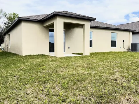 2318 Allium Roseum Lane Plant City FL 33565