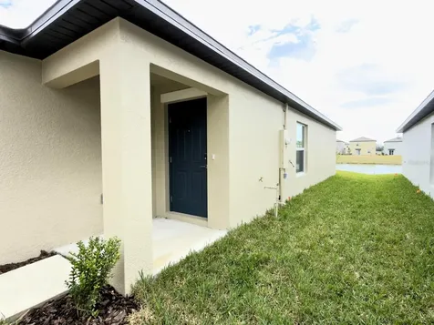 2318 Allium Roseum Lane Plant City FL 33565