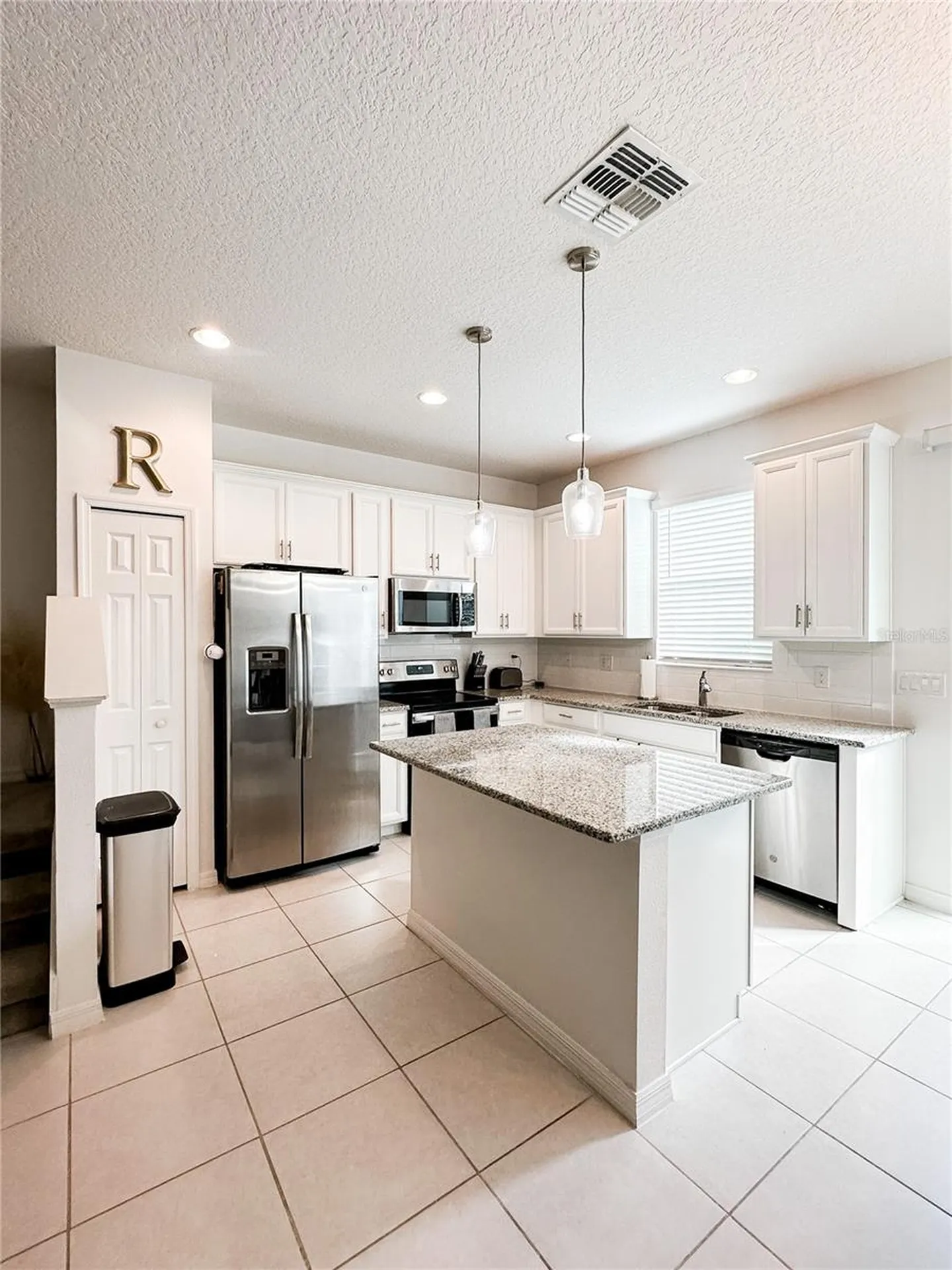 Apopka FL 32703