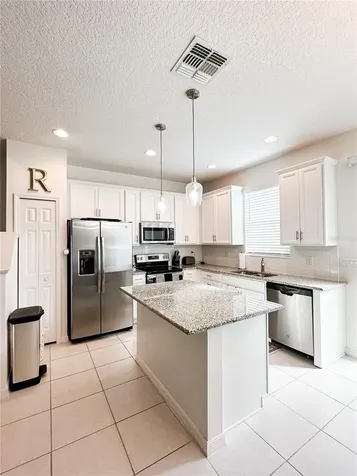 Apopka FL 32703