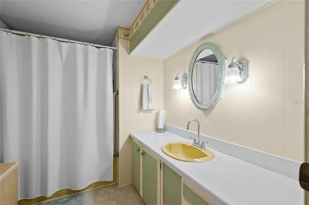 37100 8th Avenue Zephyrhills FL 33542
