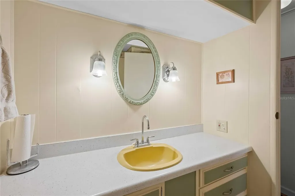 37100 8th Avenue Zephyrhills FL 33542