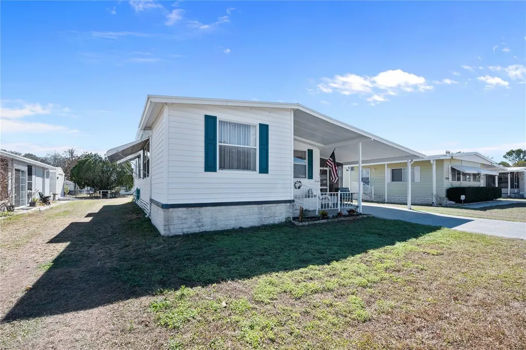 37100 8th Avenue Zephyrhills FL 33542