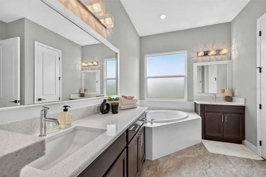 3954 Kennebunk Loop Mount Dora FL 32757