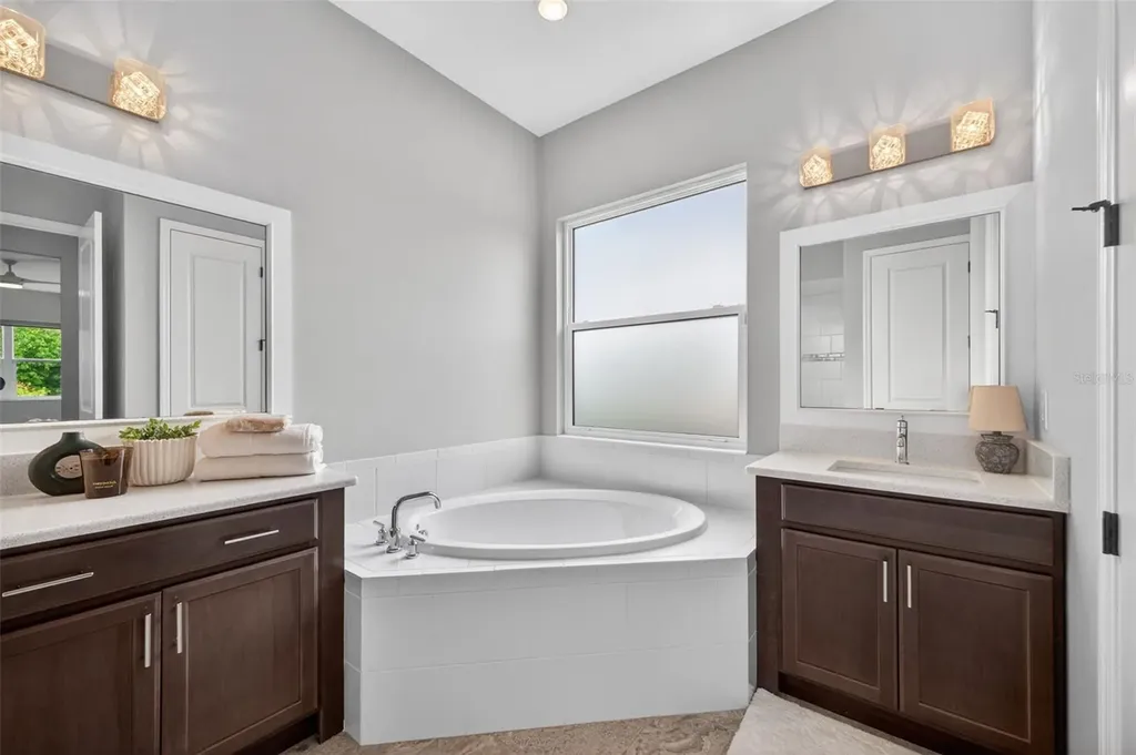 3954 Kennebunk Loop Mount Dora FL 32757