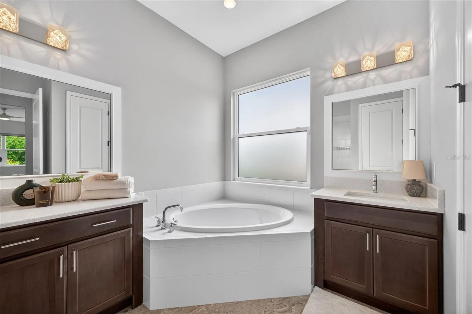 3954 Kennebunk Loop Mount Dora FL 32757