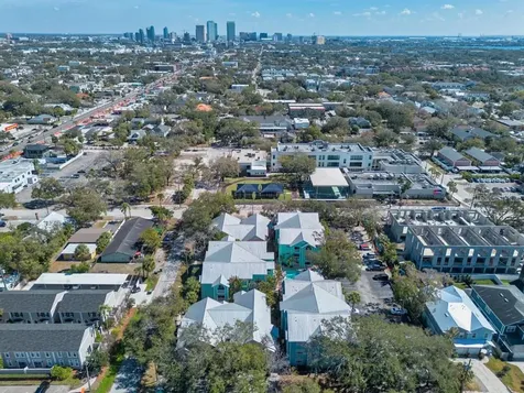 3002 W Cleveland Street Tampa FL 33609
