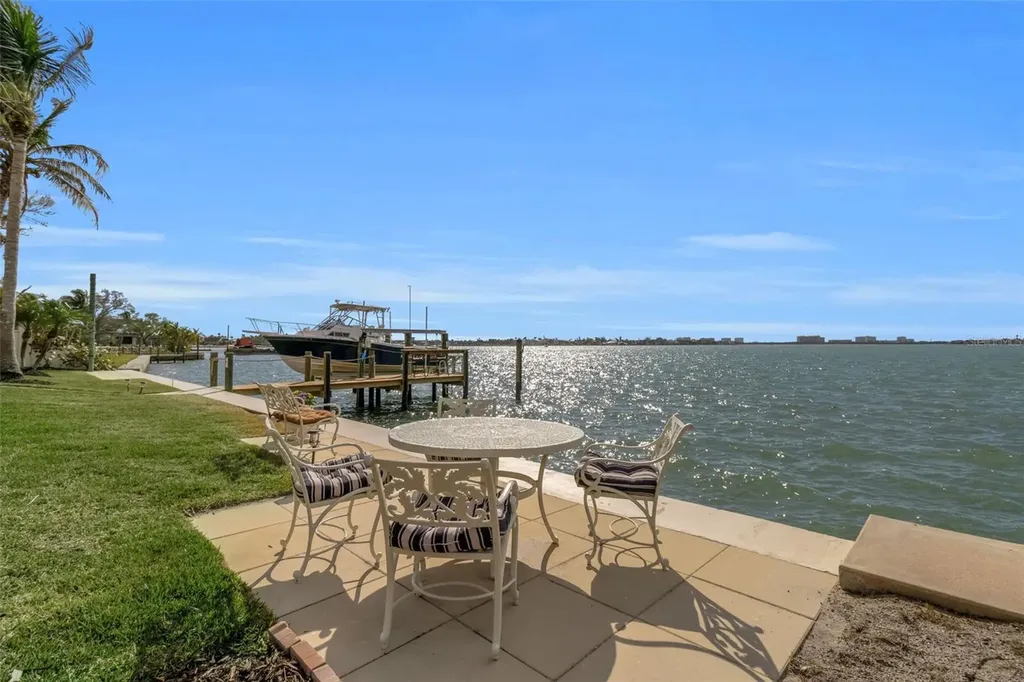 1504 S Lodge Drive Sarasota FL 34239