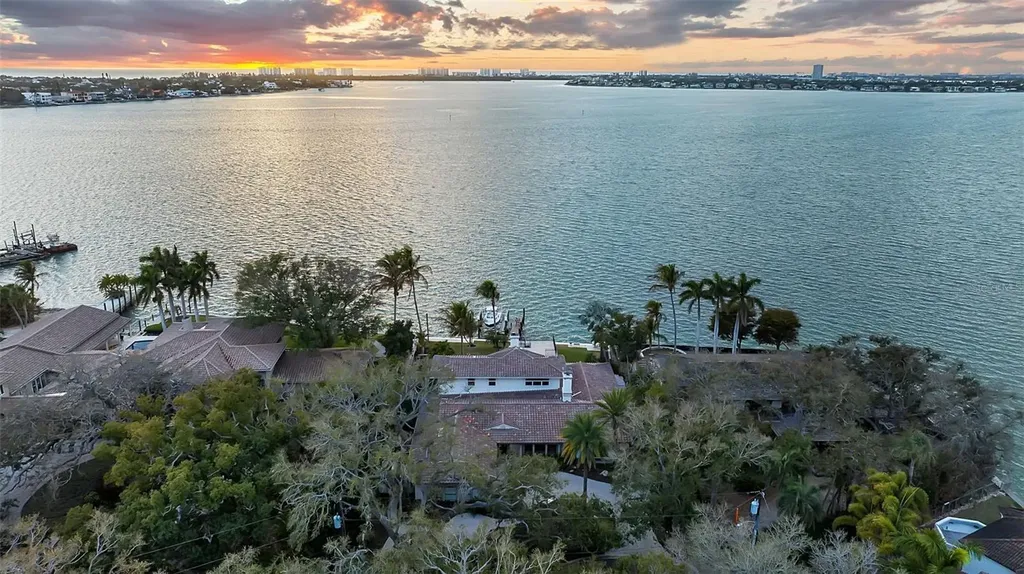 1504 S Lodge Drive Sarasota FL 34239