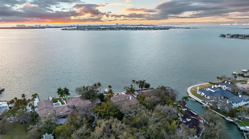 1504 S Lodge Drive Sarasota FL 34239
