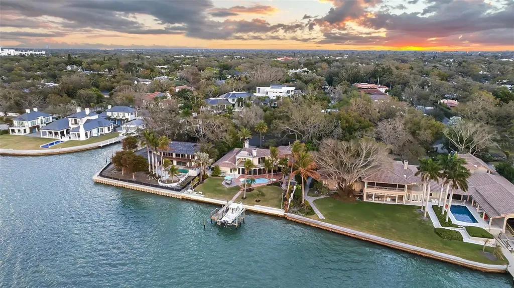 1504 S Lodge Drive Sarasota FL 34239