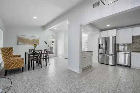 7307 N Highland Avenue Tampa FL 33604