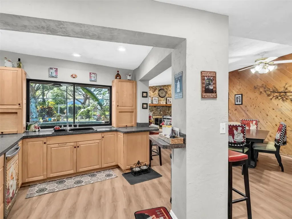 3061 Alt 19 Palm Harbor FL 34683