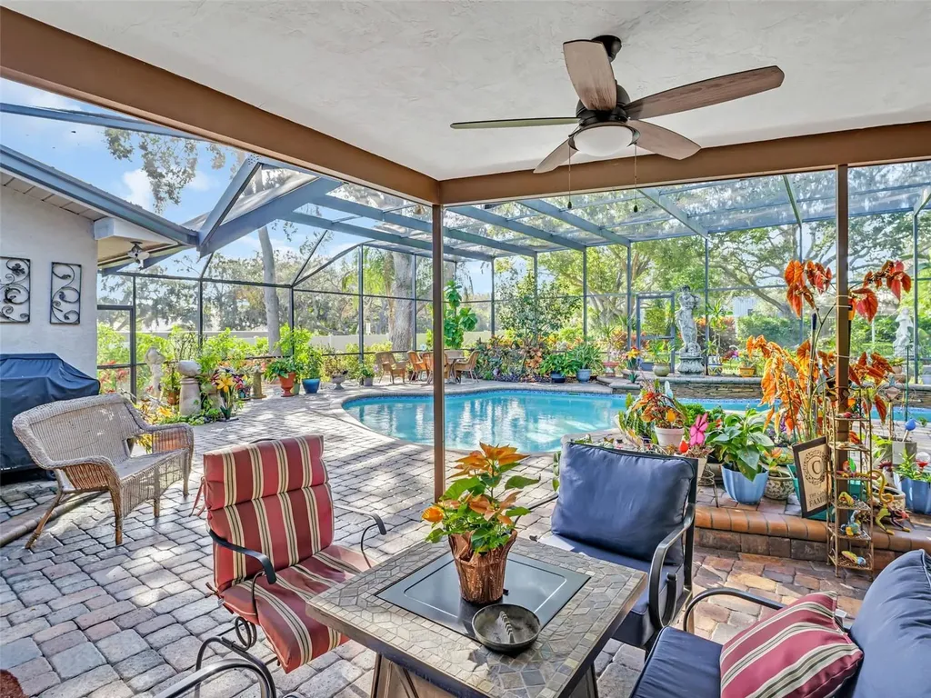 3061 Alt 19 Palm Harbor FL 34683