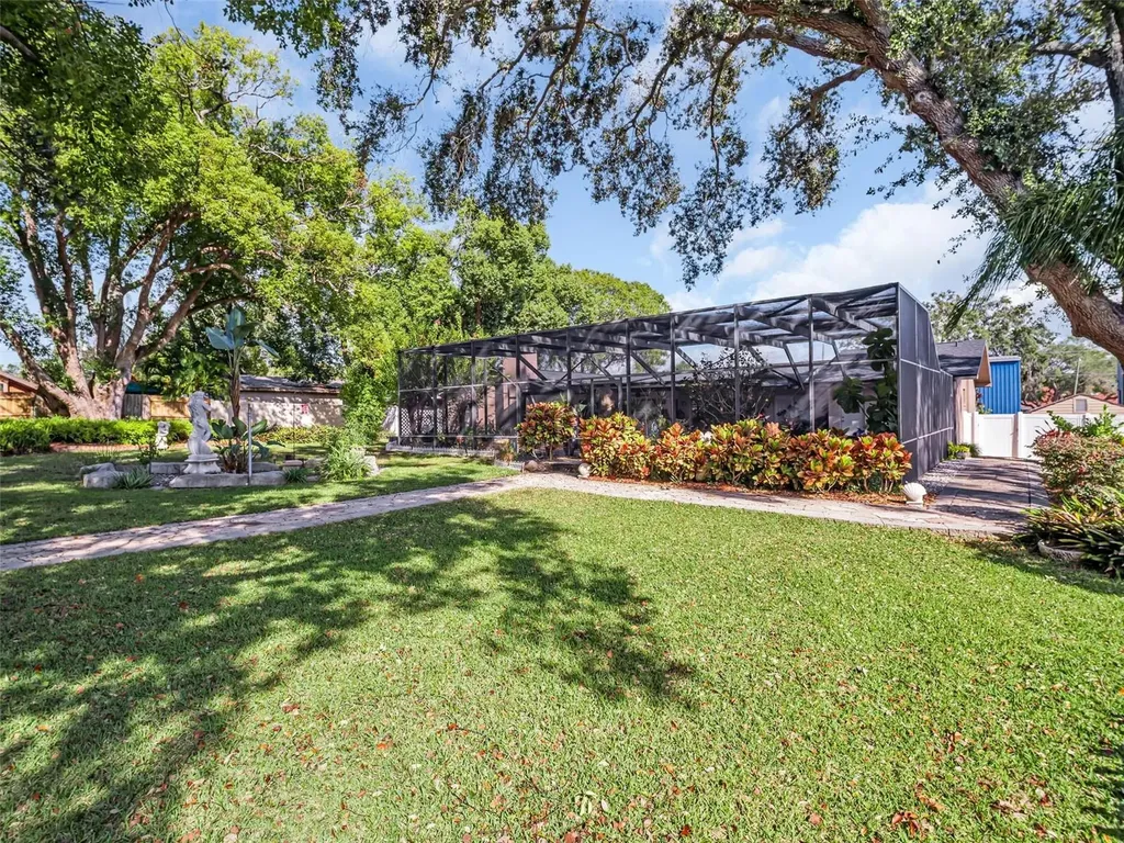 3061 Alt 19 Palm Harbor FL 34683