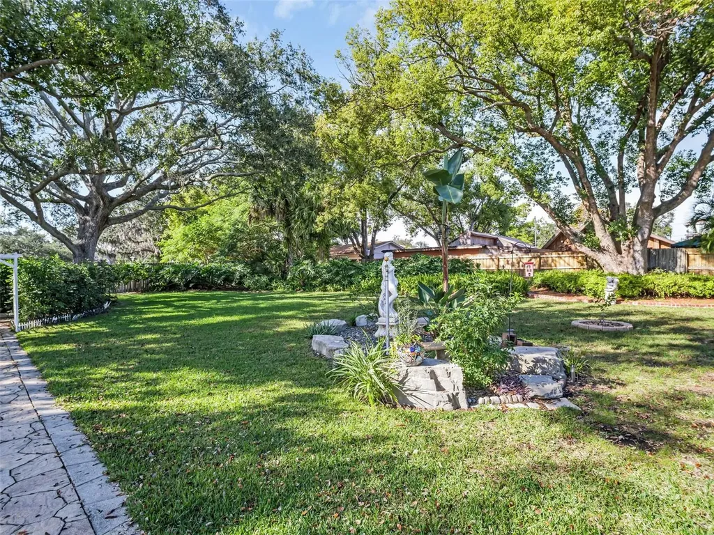 3061 Alt 19 Palm Harbor FL 34683