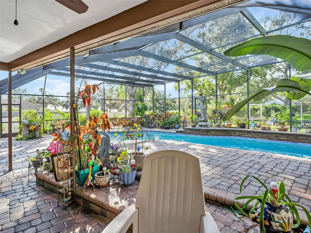 3061 Alt 19 Palm Harbor FL 34683